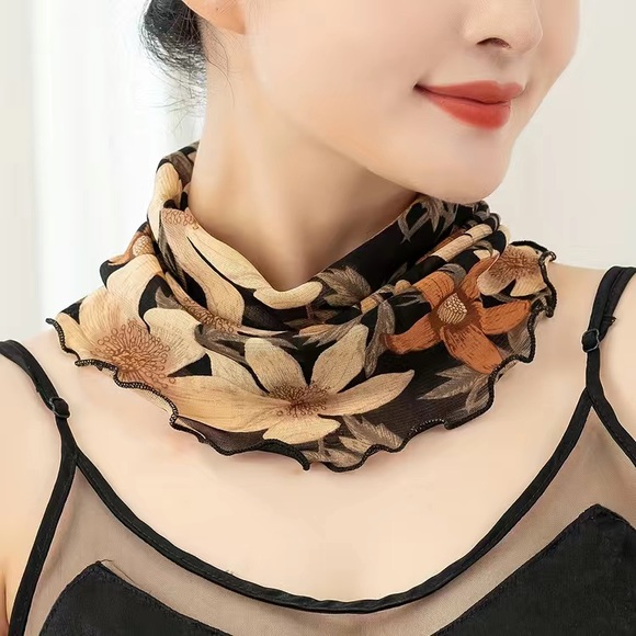 Accessories - Ruffled Vintage Flower Print Gauze Weight Scarf